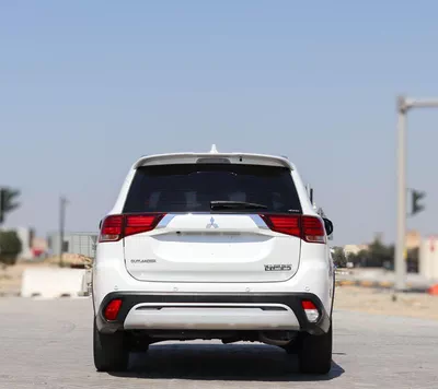 Mitsubishi Outlander GLX HIGHLINE FABRIC Mitsubishi Outlander | 2.5 L | 2022 | GCC | Accident-Free |  In Excellent Condit-4