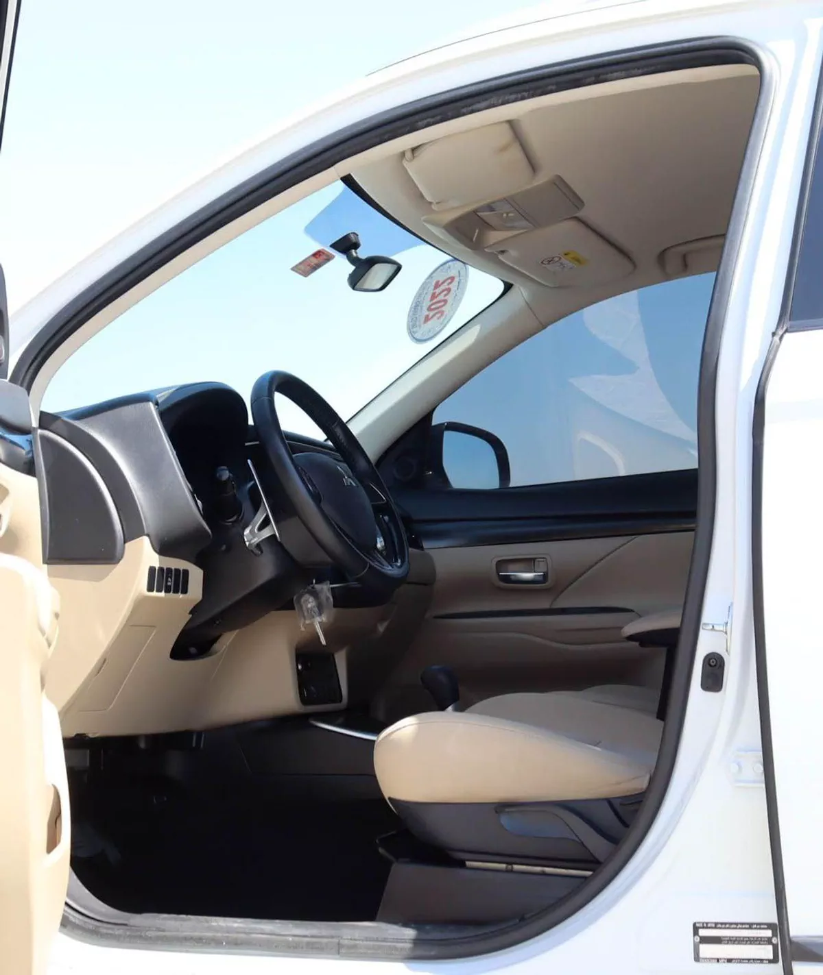 Mitsubishi Outlander GLX HIGHLINE FABRIC Mitsubishi Outlander | 2.5 L | 2022 | GCC | Accident-Free |  In Excellent Condit-7-0