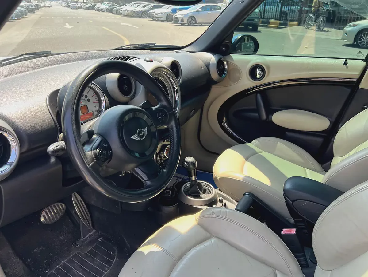 MINI Countryman Cooper S 2011 GCC Specs-15-15