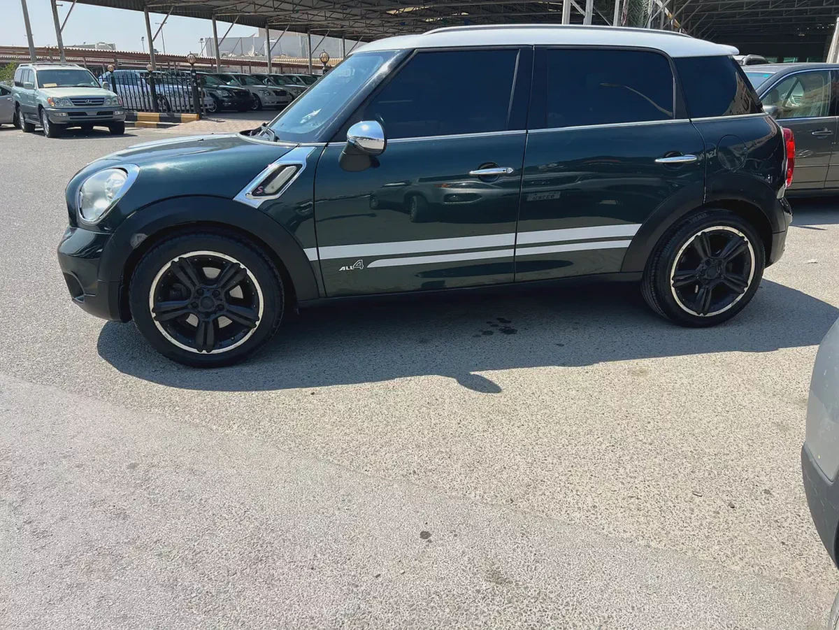 MINI Countryman Cooper S 2011 GCC Specs-3-3