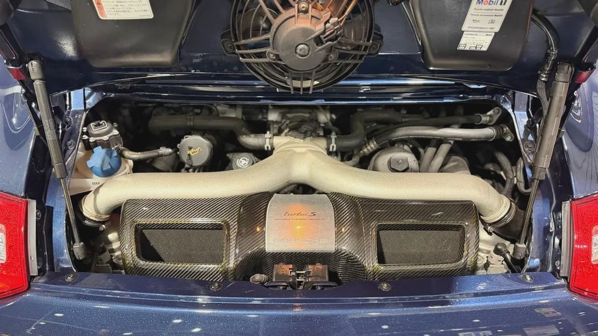 PORSCHE TURBO S 997, MINT CONDITION-5-5