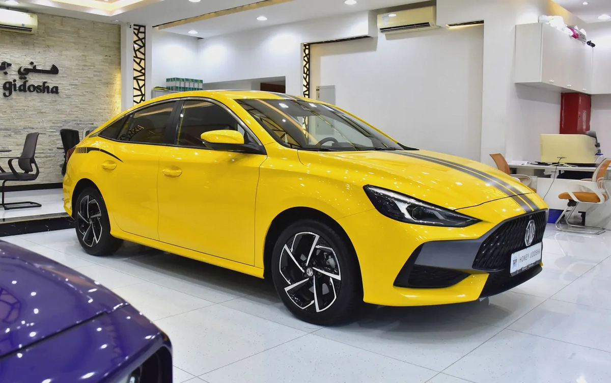 AED 618 EMi for 5Yrs | MG GT ( 2023 Model ) in Yellow Color GCC Specs-2-2