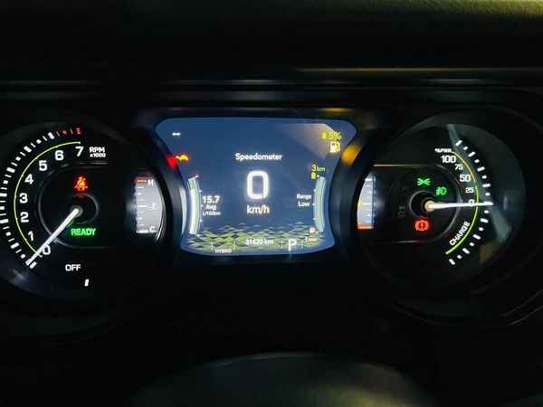 Jeep Wrangler Unlimited SAHARA HUBRID