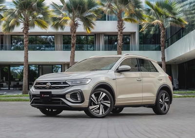 1,665 P.M |  T-Roc R-Line | 0% Downpayment | Volkswagen Warranty & Service-0