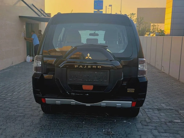Mitsubishi Pajero GLS 2020 - GCC Specs - Excellent Condition