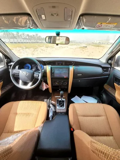 Toyota Fortuner EXR Fortuner 2WD 2.7L petrol 2023-5