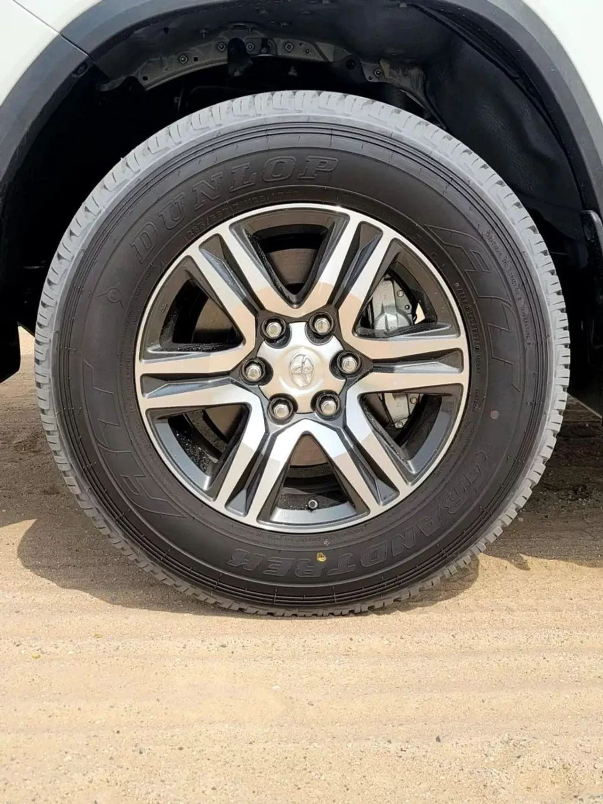 Toyota Fortuner EXR Fortuner 2WD 2.7L petrol 2023-4-0