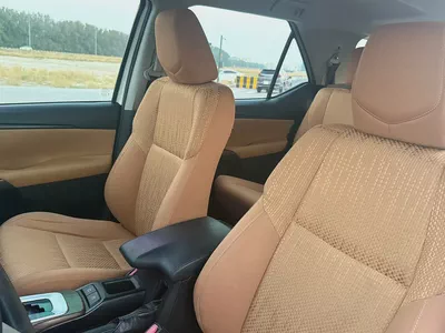 Toyota Fortuner EXR 2016 GCC Specs-9