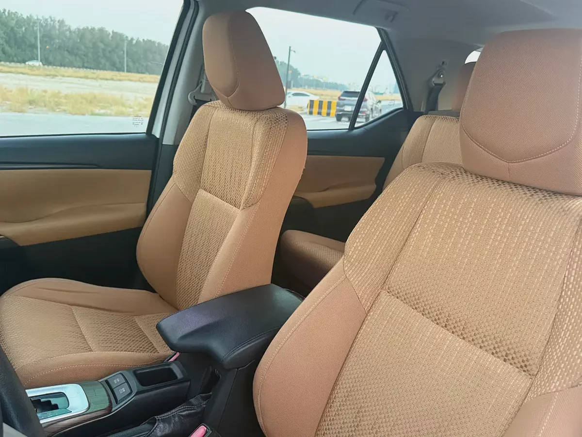 Toyota Fortuner EXR 2016 GCC Specs-9-9