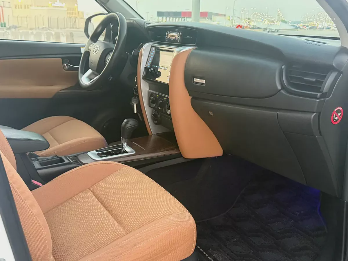 Toyota Fortuner EXR 2016 GCC Specs-13-13