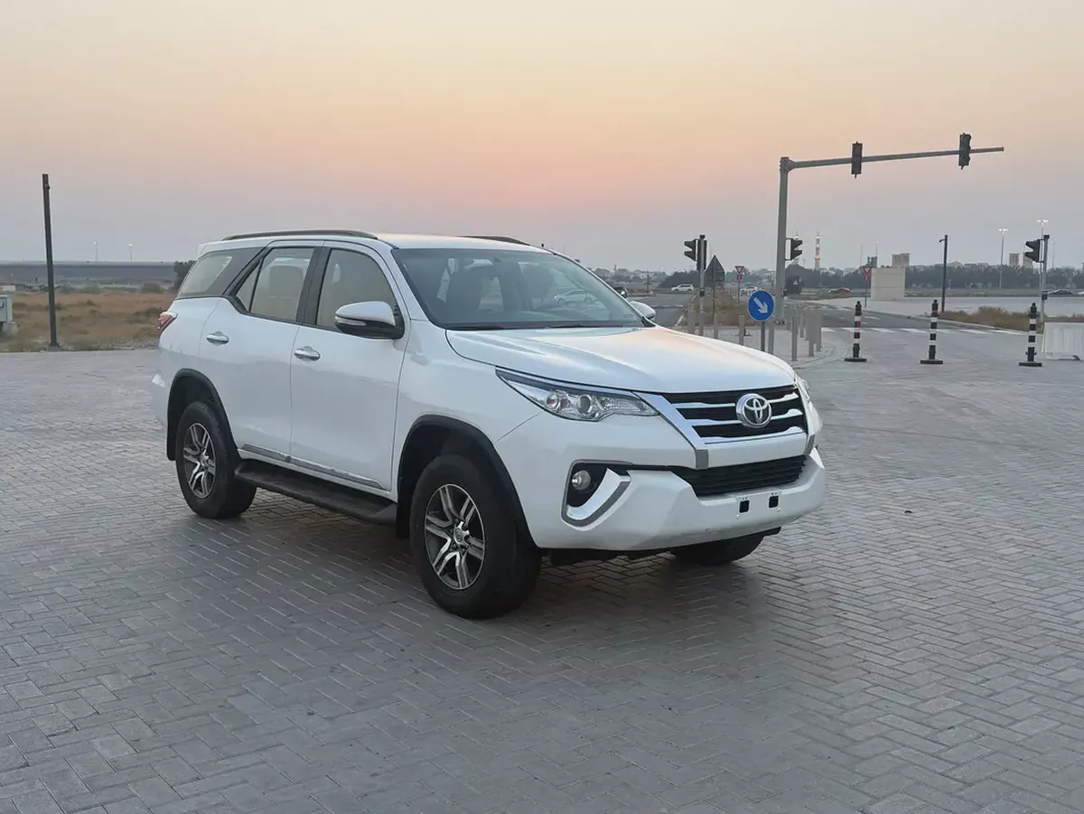 Toyota Fortuner EXR 2016 GCC Specs-1-1