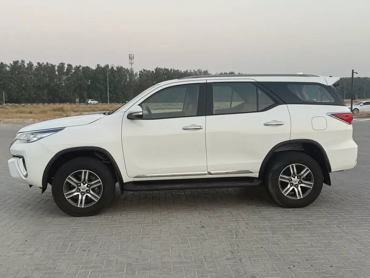 Toyota Fortuner EXR 2016 GCC Specs-4-4
