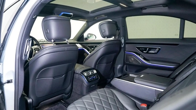 Mercedes-Benz S-Class S 580-8