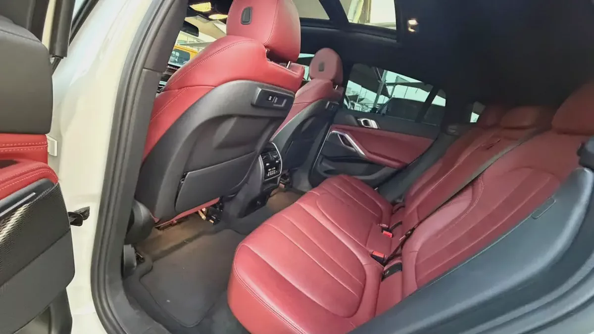 Stunning 2022 BMW X6 xDrive40i | GCC Specs | Low Mileage-14-14