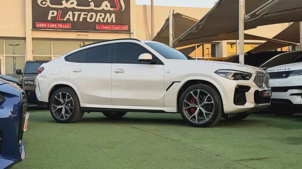 Stunning 2022 BMW X6 xDrive40i | GCC Specs | Low Mileage-1-1