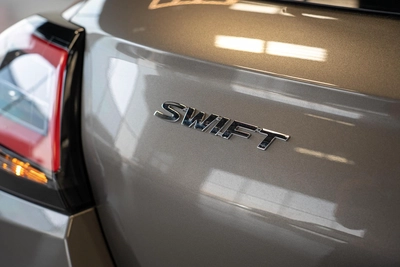 Suzuki Swift GLX 2026-16