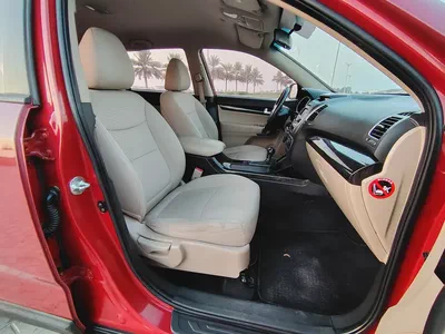 Kia Sorento 2014 GCC 4 Cylinder Immaculate Prestine Clean Condition 7 Seater SUV Perfect For Family-9