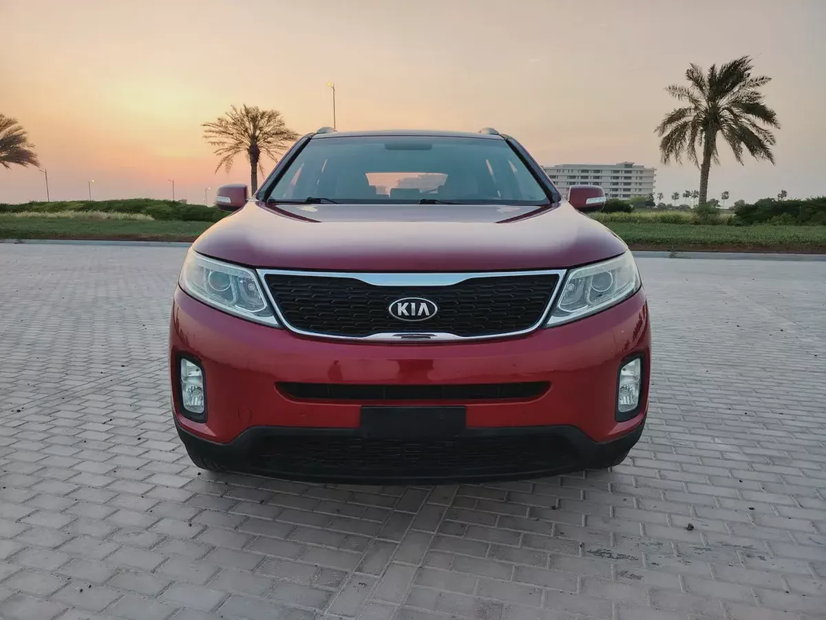 Kia Sorento 2014 GCC 4 Cylinder Immaculate Prestine Clean Condition 7 Seater SUV Perfect For Family-3-3