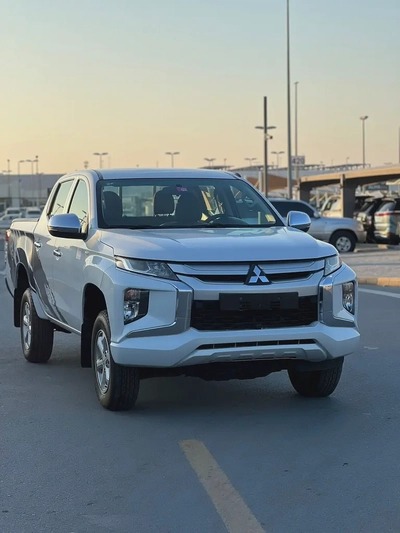 للبيع ميتسوبيشي L200 مواصفات خليجية-0