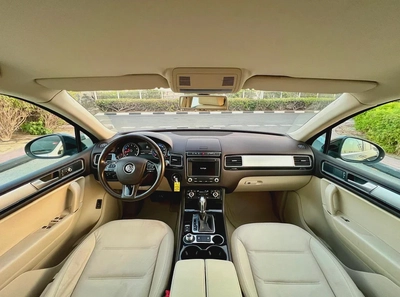 VW TOUAREG 2016 GCC-12