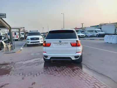 BMW X5 xDrive50i 2011 GCC Specs-7