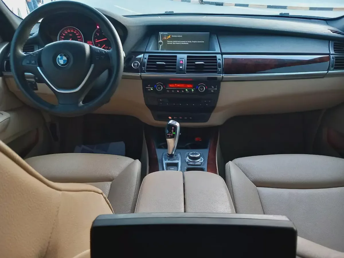 BMW X5 xDrive50i 2011 GCC Specs-10-10