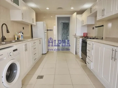 Large Charming 3BR+ Maid Room| Beautiful Views!-8