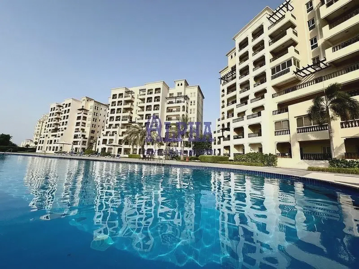 Large Charming 3BR+ Maid Room| Beautiful Views!-1-1