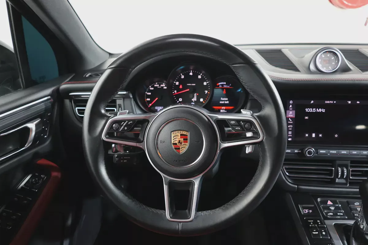 Porsche Macan   2020 GCC Specs-Pristine condition-12-12