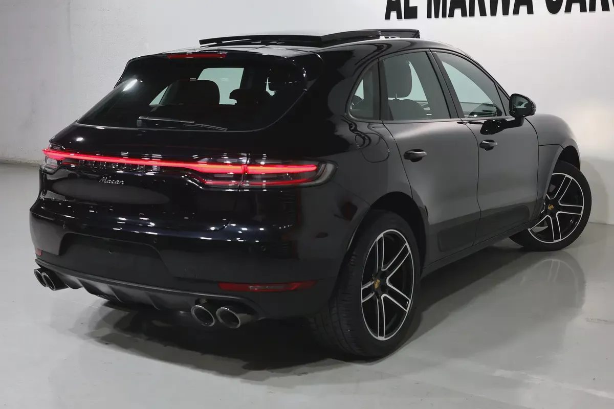 Porsche Macan   2020 GCC Specs-Pristine condition-3-3