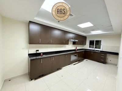 SPACIOUS 3BHK+MAID || READY TO MOVE || PARKING || NEAR TO METRO-25