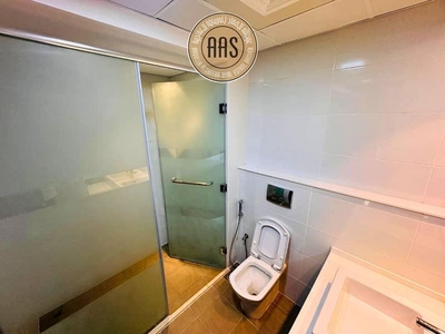 SPACIOUS 3BHK+MAID || READY TO MOVE || PARKING || NEAR TO METRO-7