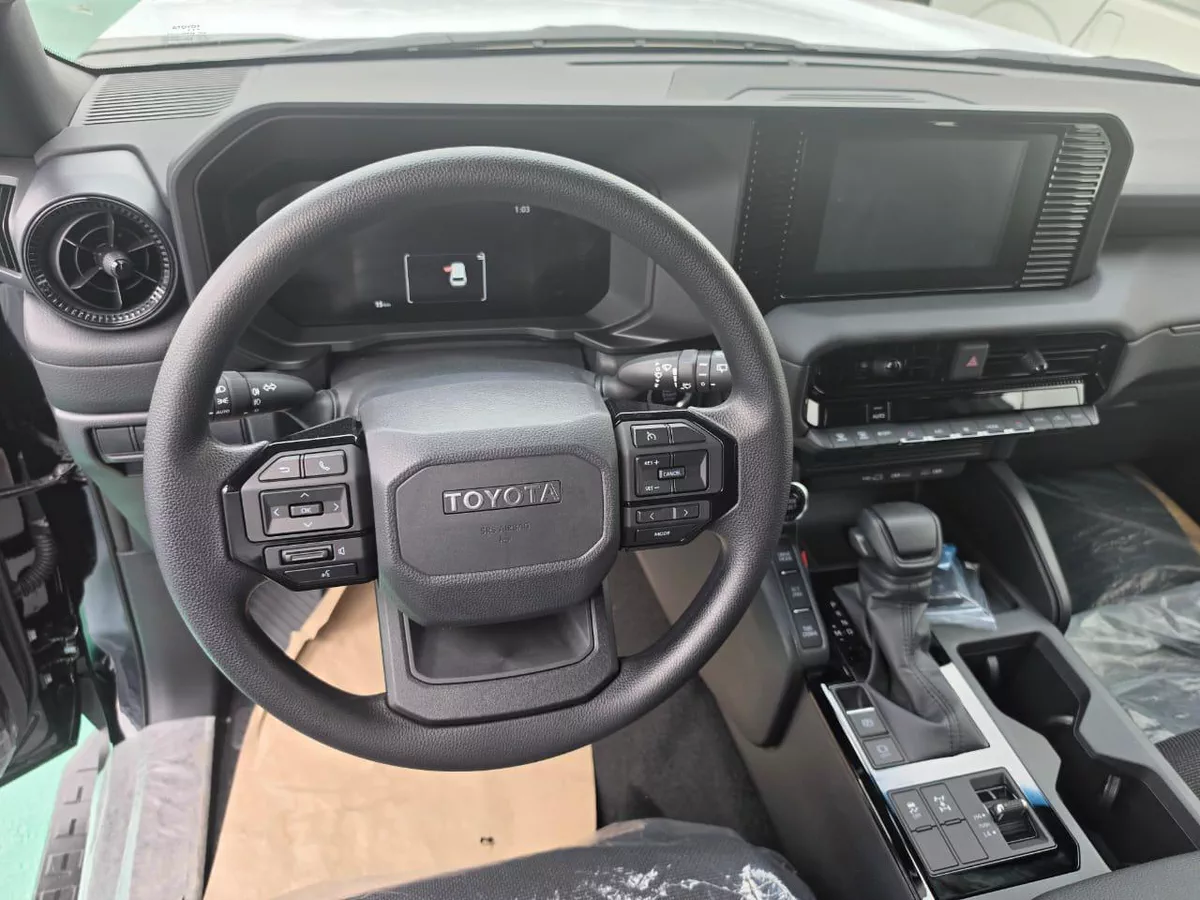 TOYOTA PRADO 2.4L PETROL 2026 – SUNROOF-3-3