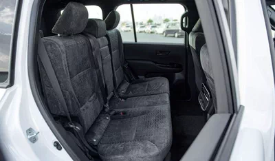 Toyota Land Cruiser GXR LC300 GXR 3.3D AT MY2024 – WHITE-14