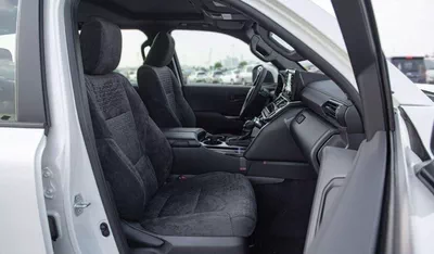 Toyota Land Cruiser GXR LC300 GXR 3.3D AT MY2024 – WHITE-16
