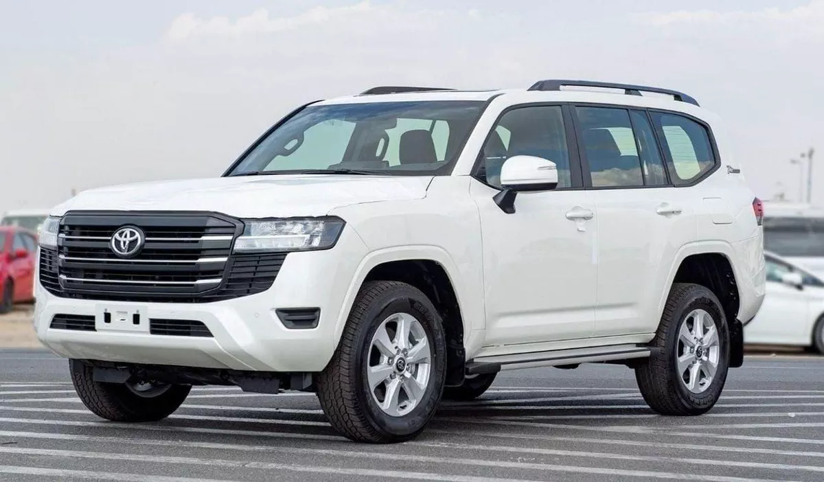 Toyota Land Cruiser GXR LC300 GXR 3.3D AT MY2024 – WHITE-2-0