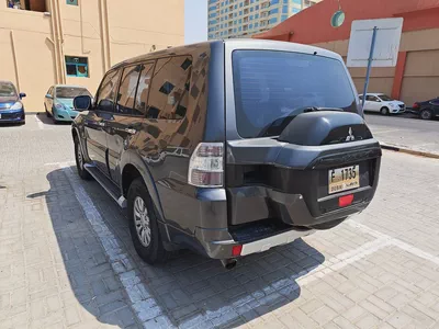 2015 Mitsubishi Pajero GLS Medium Line GCC Specs-4