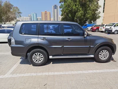 2015 Mitsubishi Pajero GLS Medium Line GCC Specs-6