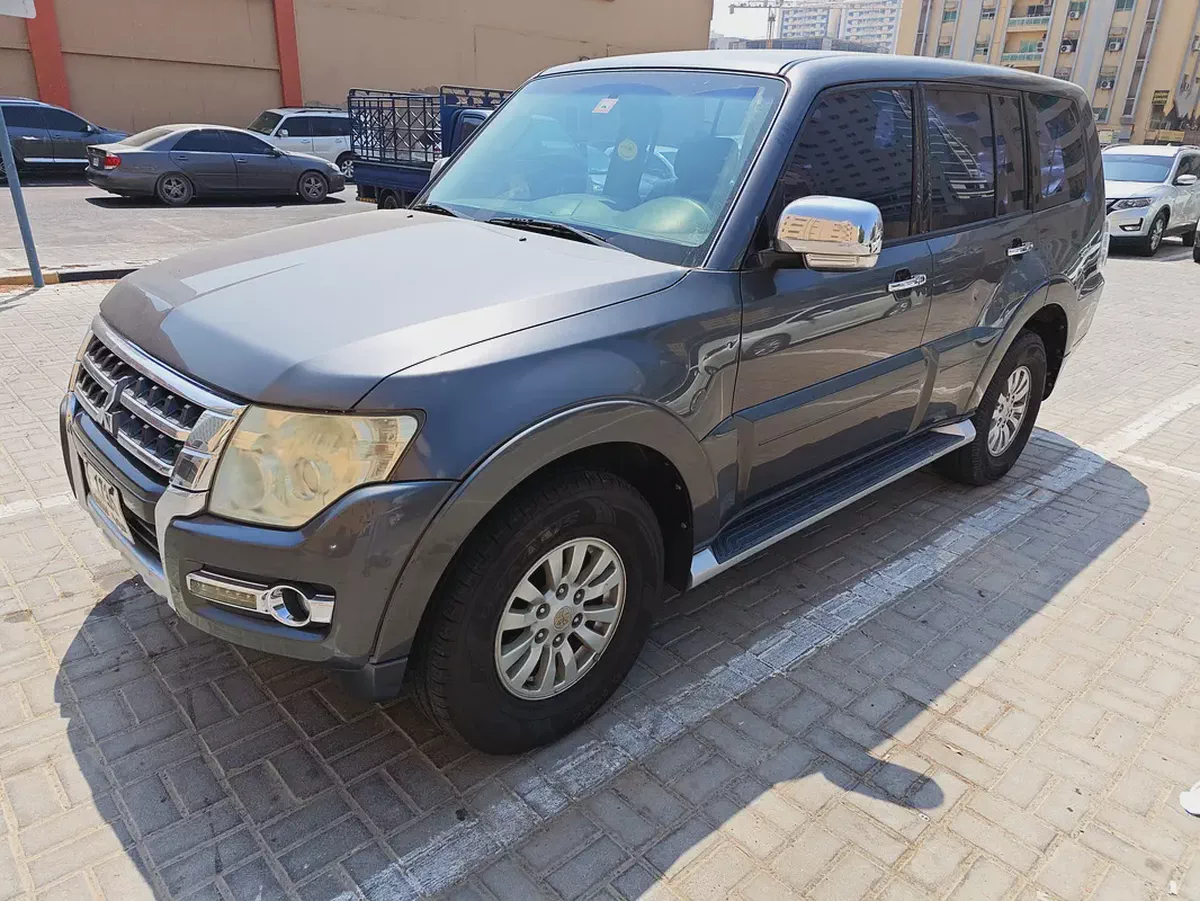 2015 Mitsubishi Pajero GLS Medium Line GCC Specs-7-7