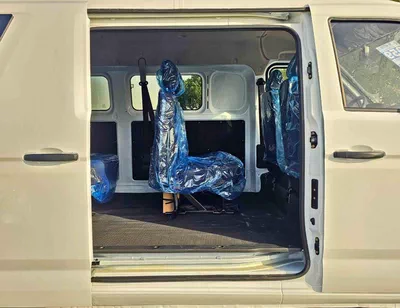 Sinogold Sena Ev300 PASSENGER (NON GCC) ELECTRIC PASSENGER 9 SEATS || DUAL CHRAGING PORT (CODE # SEVP25)-9