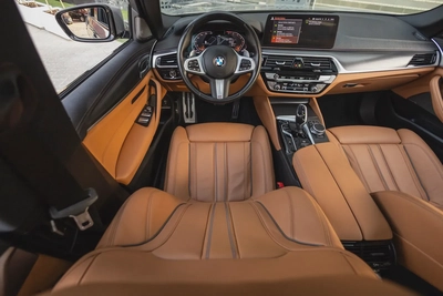 BMW 5 Series 540 2023-15