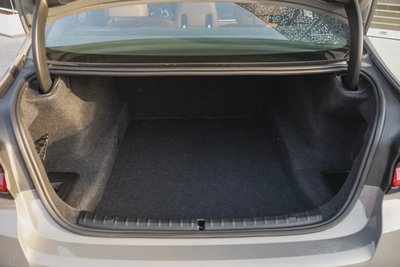 BMW 5 Series 540 2023-8