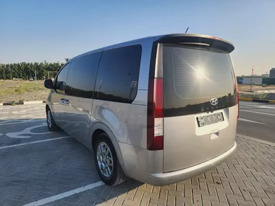 HYUNDAI STARIA-3