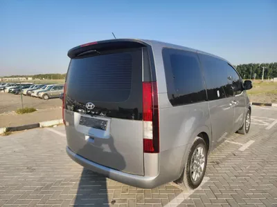HYUNDAI STARIA-5