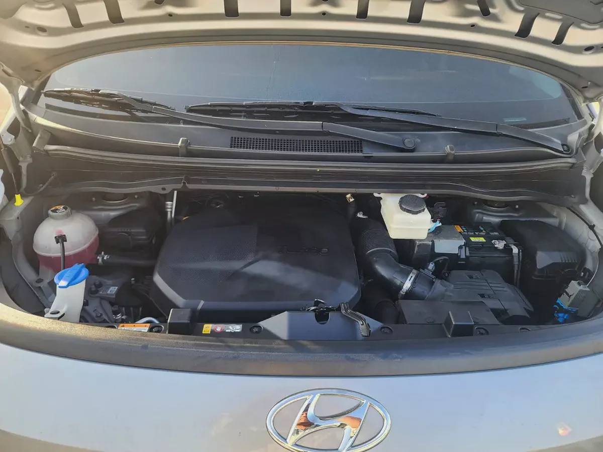HYUNDAI STARIA-12-12