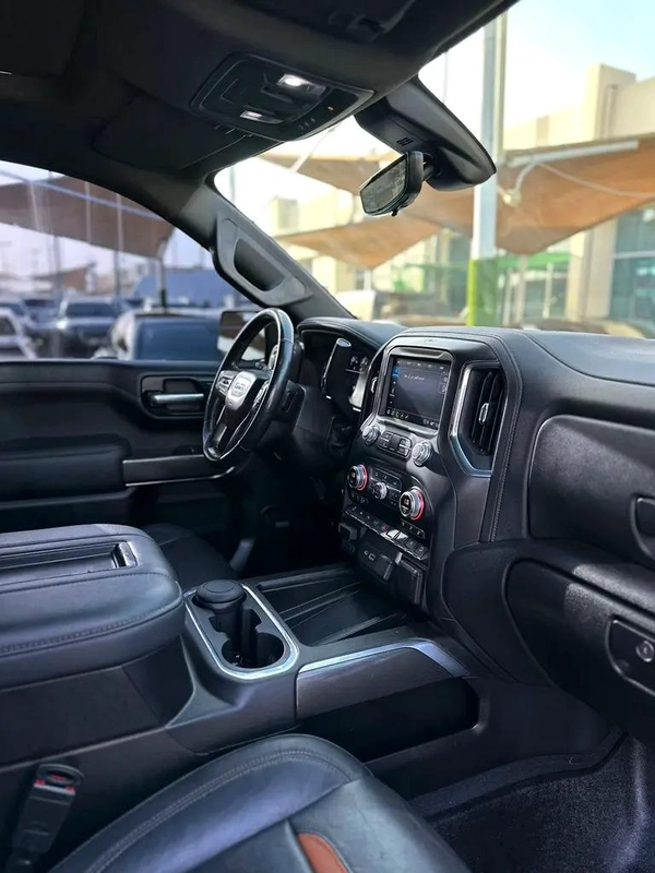 GMC Sierra AT4 2021 GCC Specs 6.2L