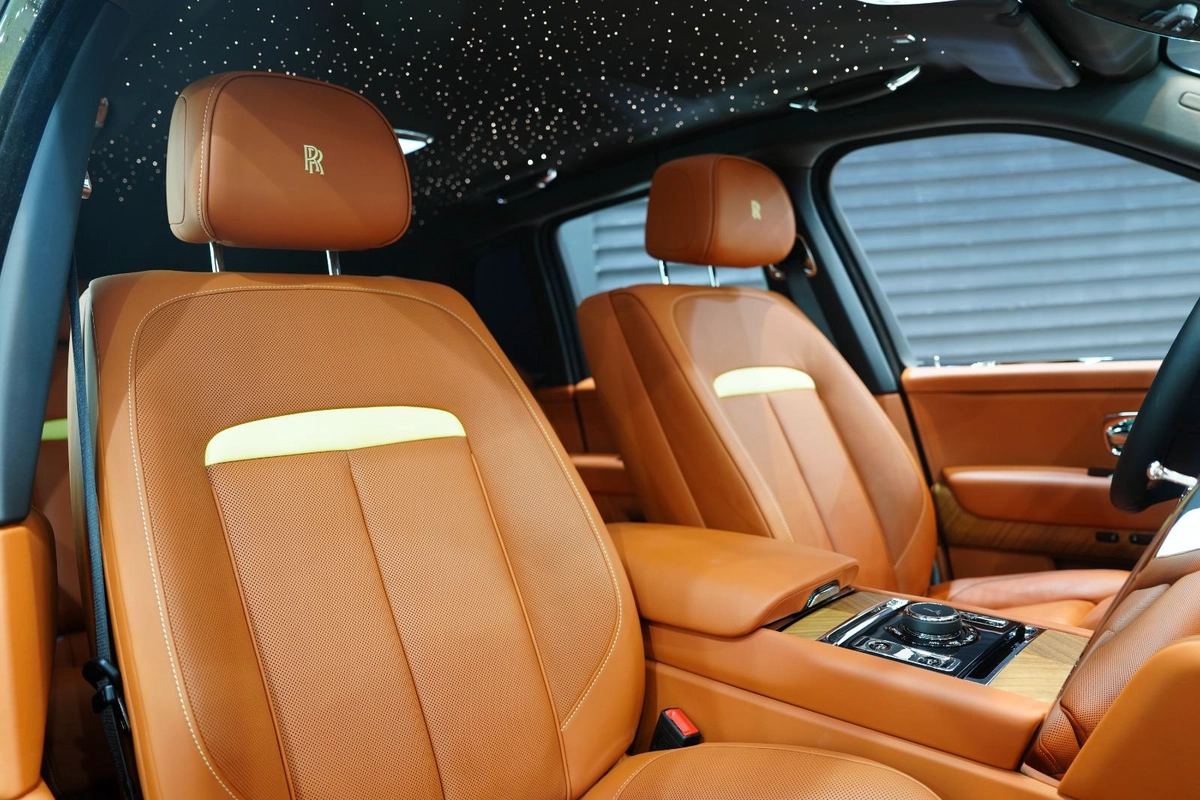 Rolls-Royce Cullinan 2025-7-7