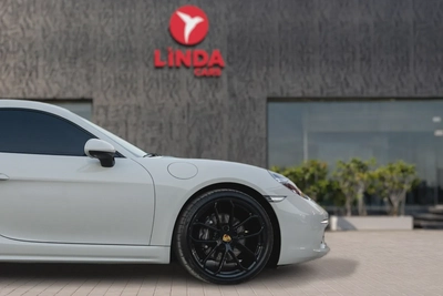 Porsche Cayman 718 2024-9