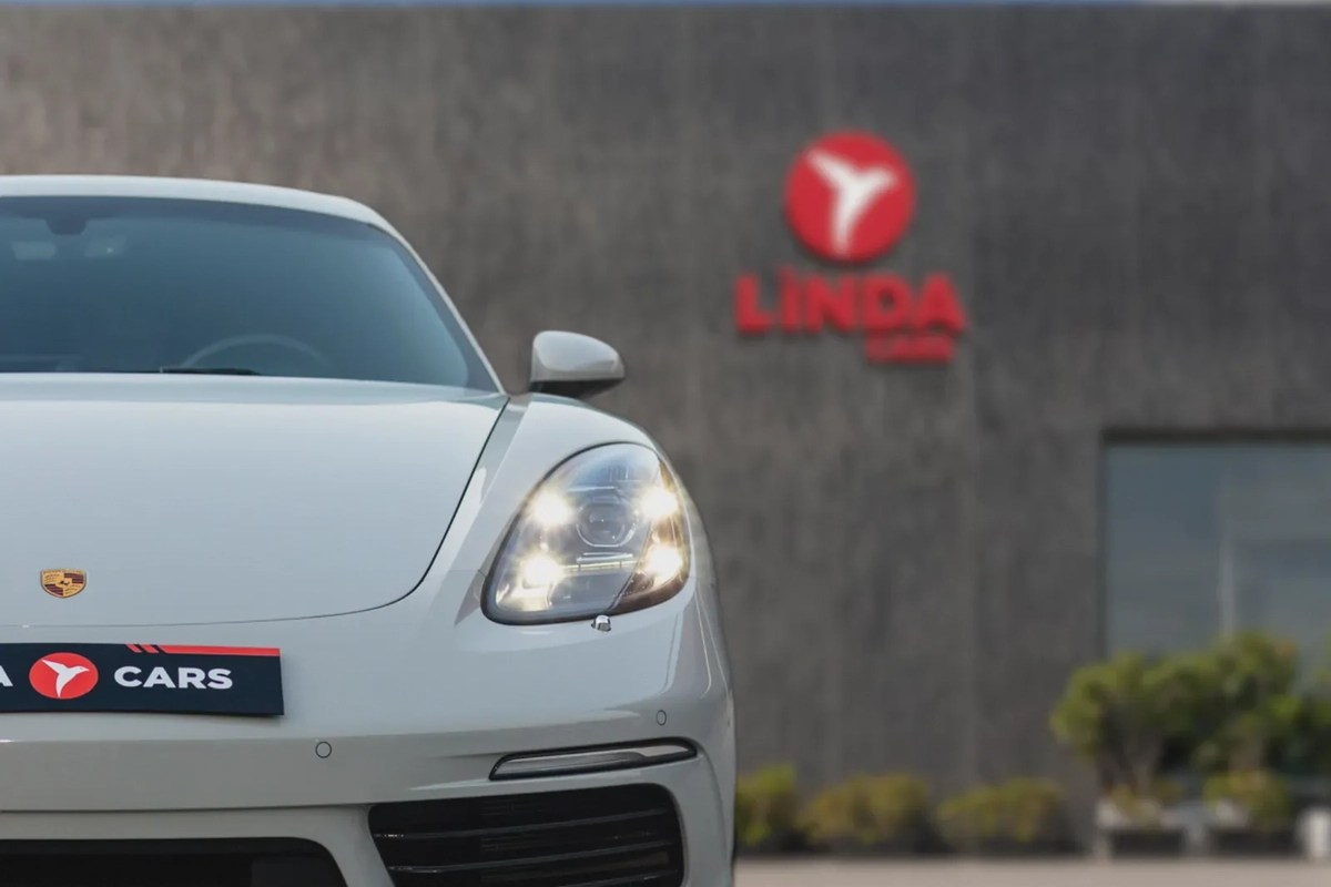 Porsche Cayman 718 2024-4-4