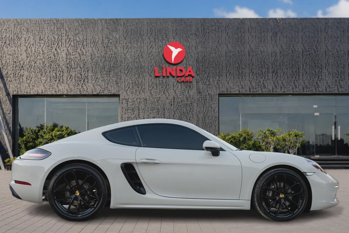 Porsche Cayman 718 2024-1-1
